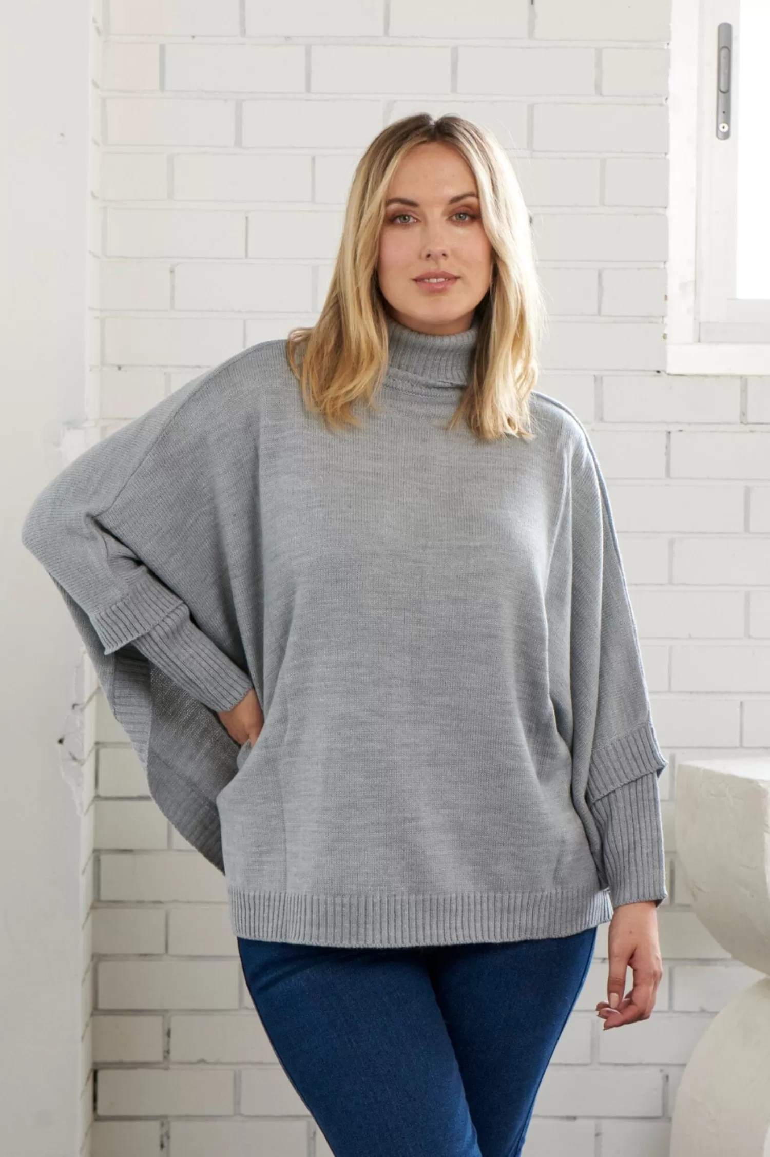 Hot Ada Knit Jumper Grey Knitwear