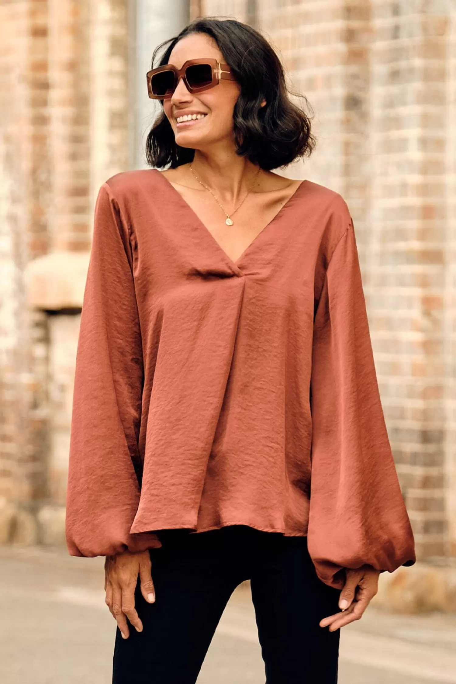 Online Charlotte V-Neck Long Sleeve Top Rust Long Sleeve