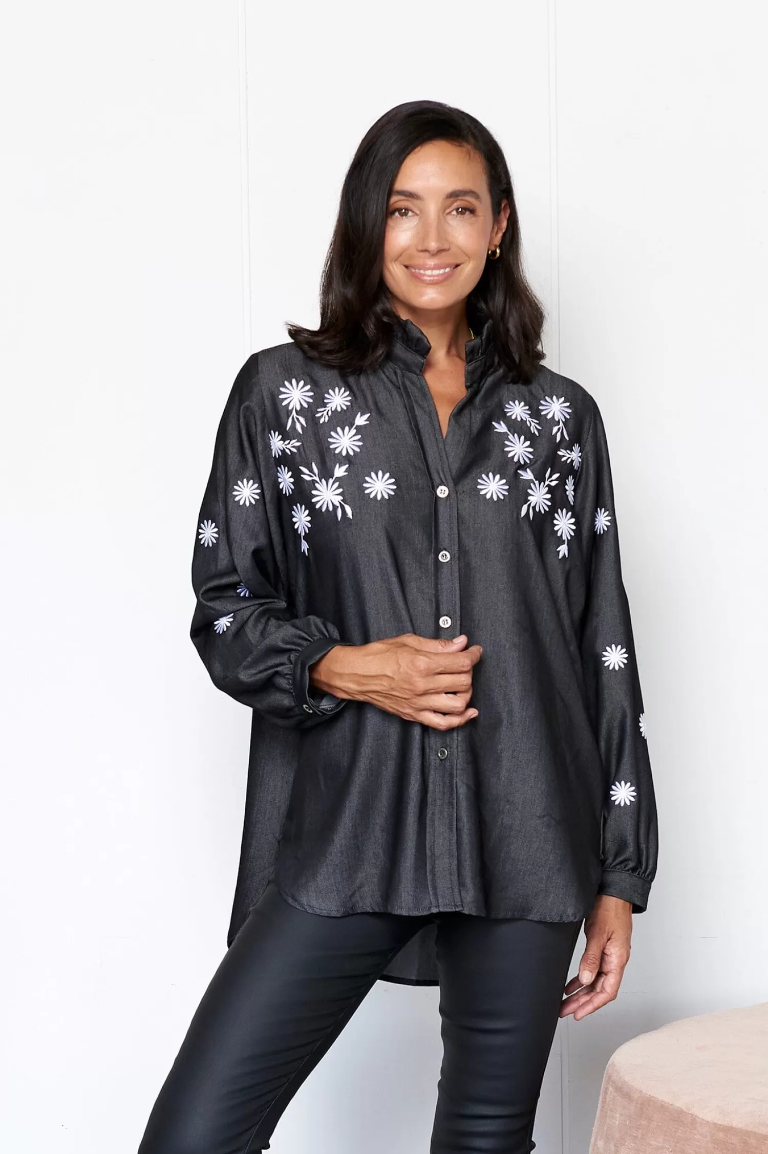 New Daphne Embroidered Collared Shirt Long Sleeve