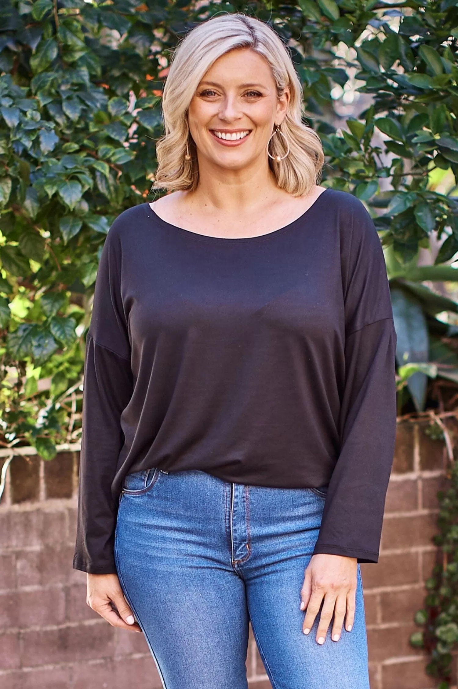 Flash Sale Erica Essential Top Round Neck Black Long Sleeve