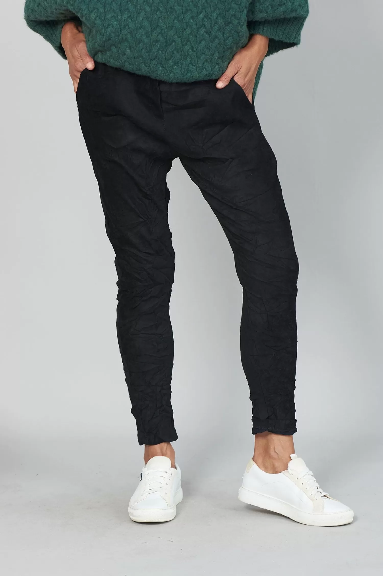 Online Lakelyn Jogger Black Joggers