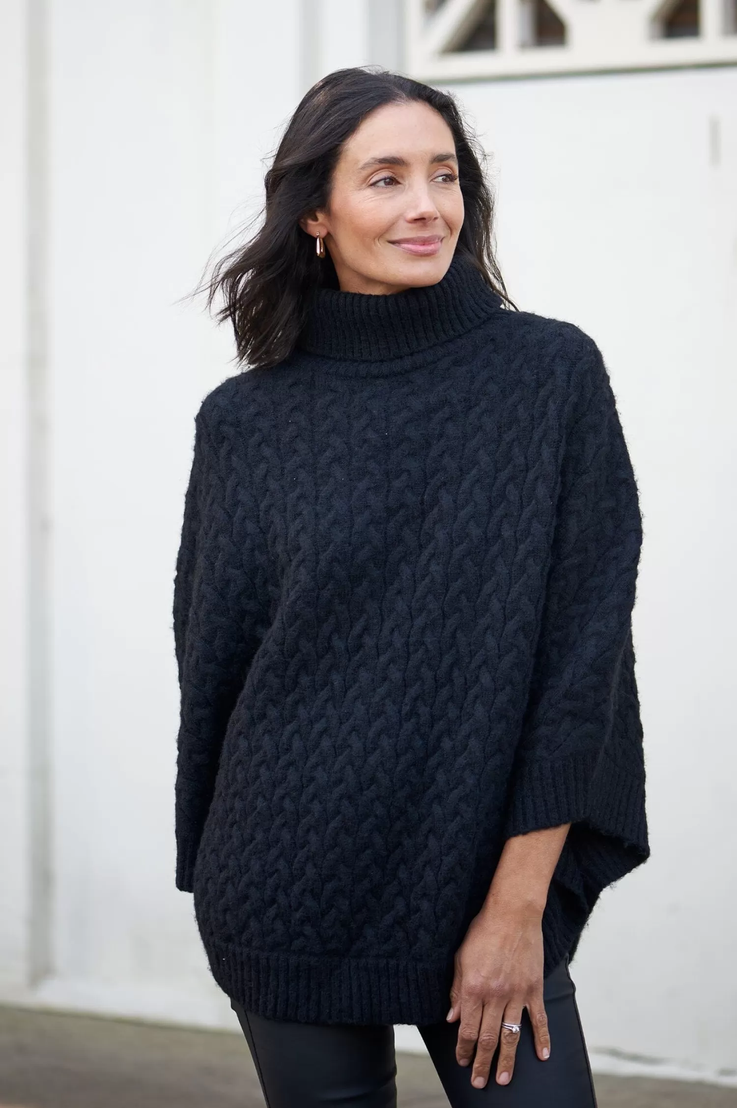 Online Lilianna Poncho Black Knitwear