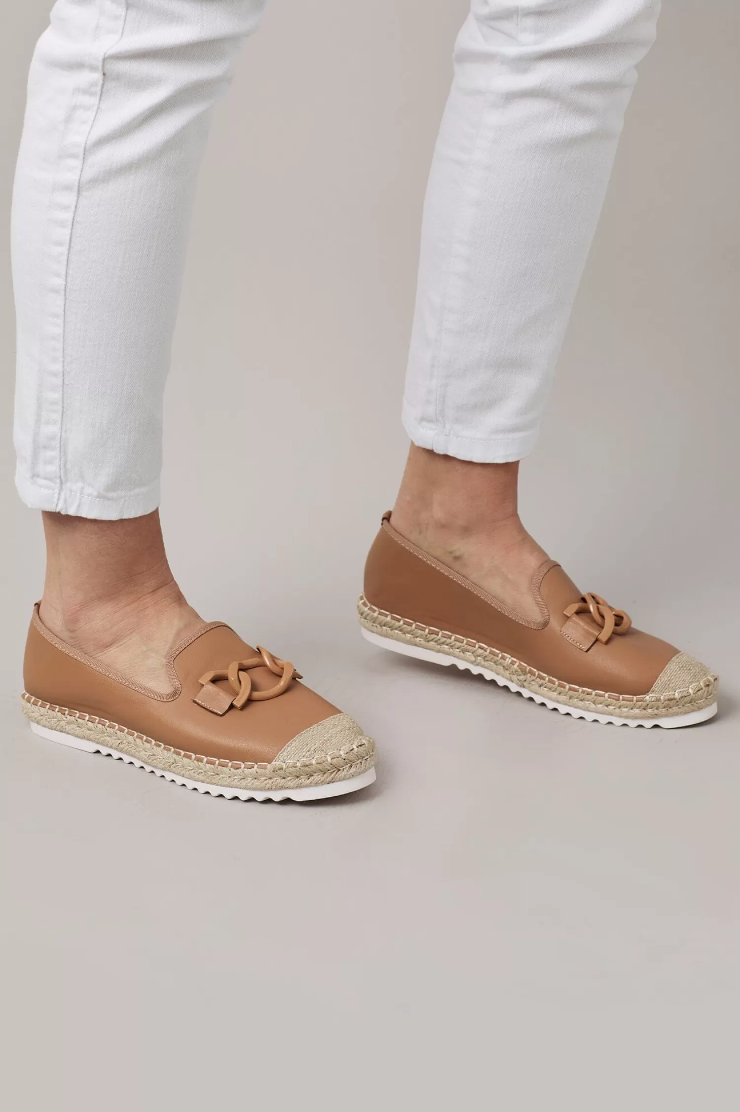 Discount Melissa Loafers Tan Flats & Loafers