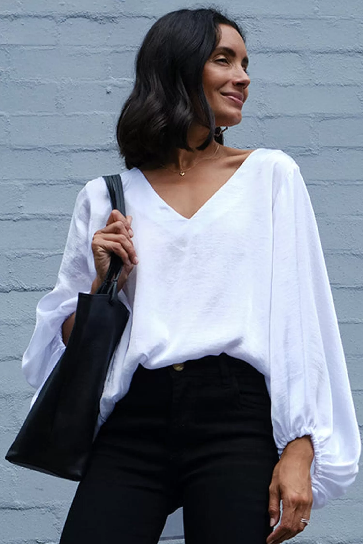 Clearance Sovana V-neck Long Sleeve Top White Sovana Tops | Long Sleeve